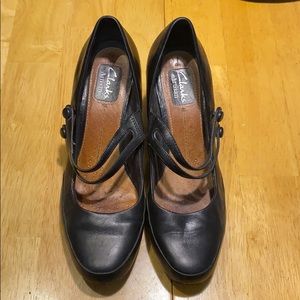 Clarks Mary Jane Pumps